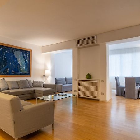 Attic With Terrace And Jacuzzi - Luxury Apartment Рим Экстерьер фото