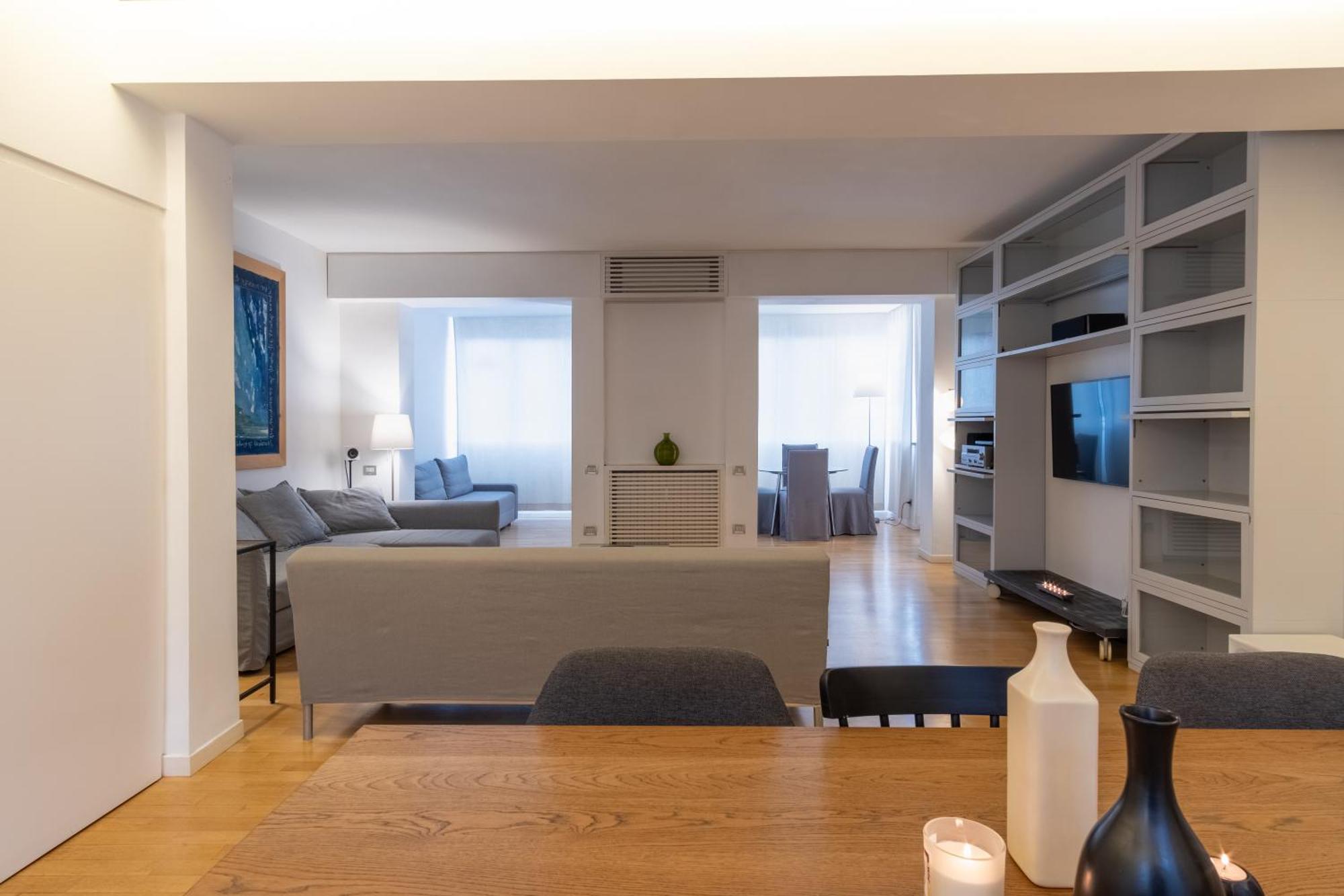 Attic With Terrace And Jacuzzi - Luxury Apartment Рим Экстерьер фото