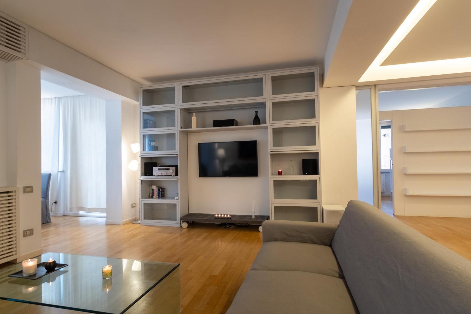 Attic With Terrace And Jacuzzi - Luxury Apartment Рим Экстерьер фото