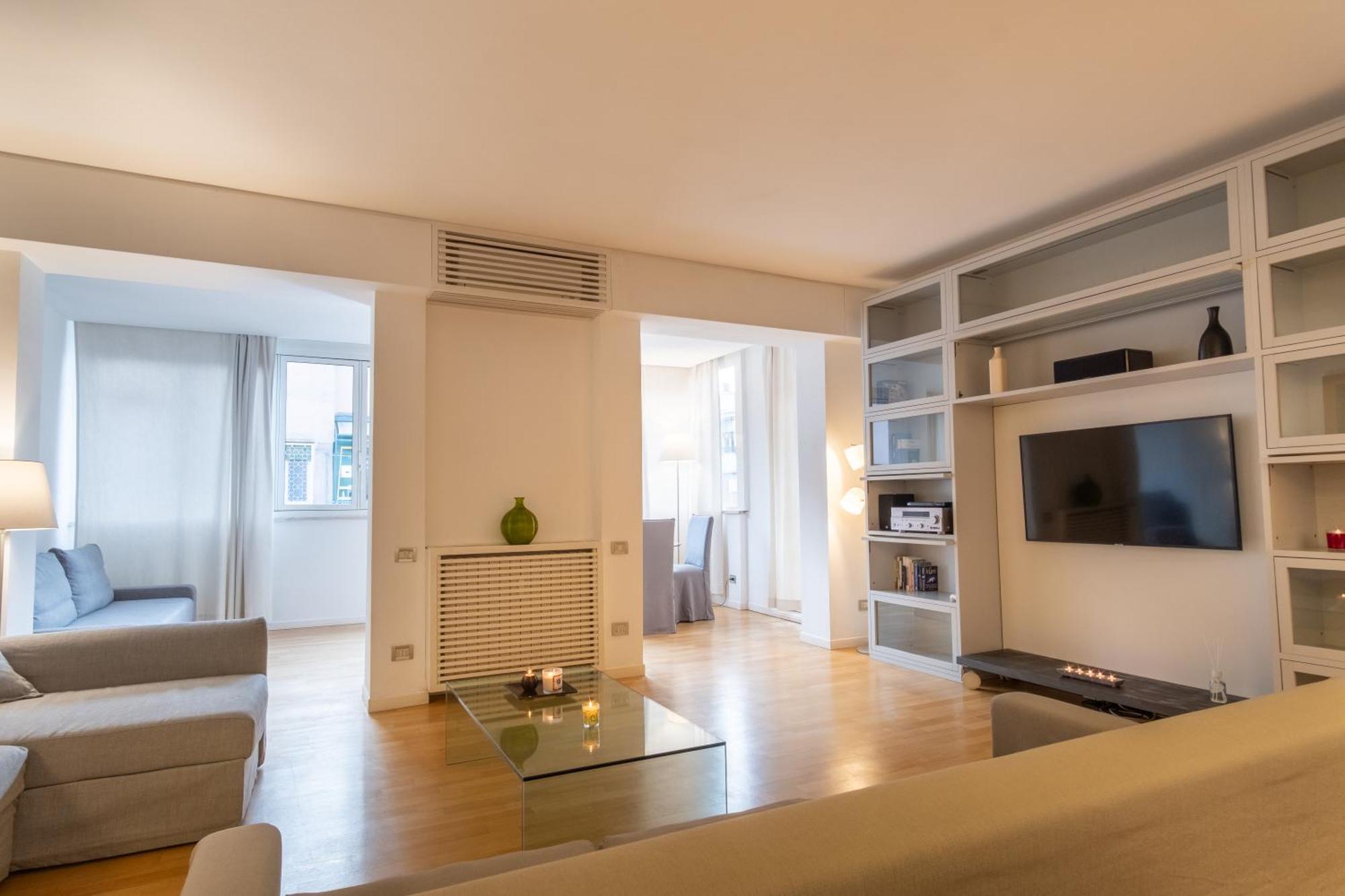 Attic With Terrace And Jacuzzi - Luxury Apartment Рим Экстерьер фото